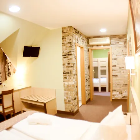 Vineyard - Szoloskert 호텔 나지카니자