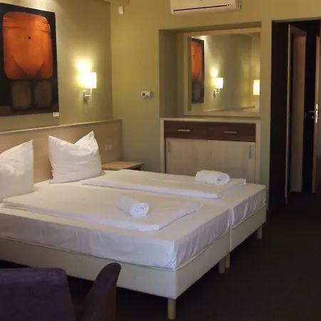 Vineyard - Szoloskert 3* Kanije