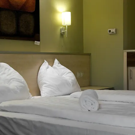 Vineyard - Szoloskert 호텔