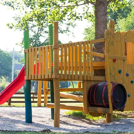 Otel Vineyard - Szoloskert Kanije