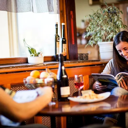 Vineyard - Szoloskert 3*